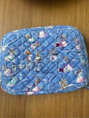 NWT Vera Bradley Cinderella Cord Organizer!